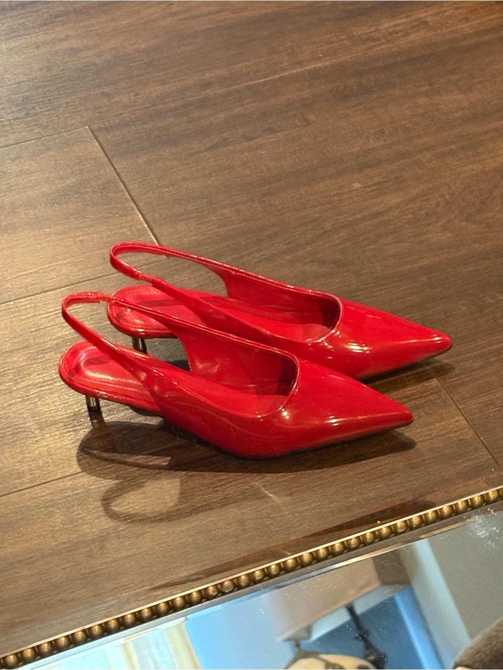 Red Patent Slingback Pointed-Toe Kitten heels in 5.5